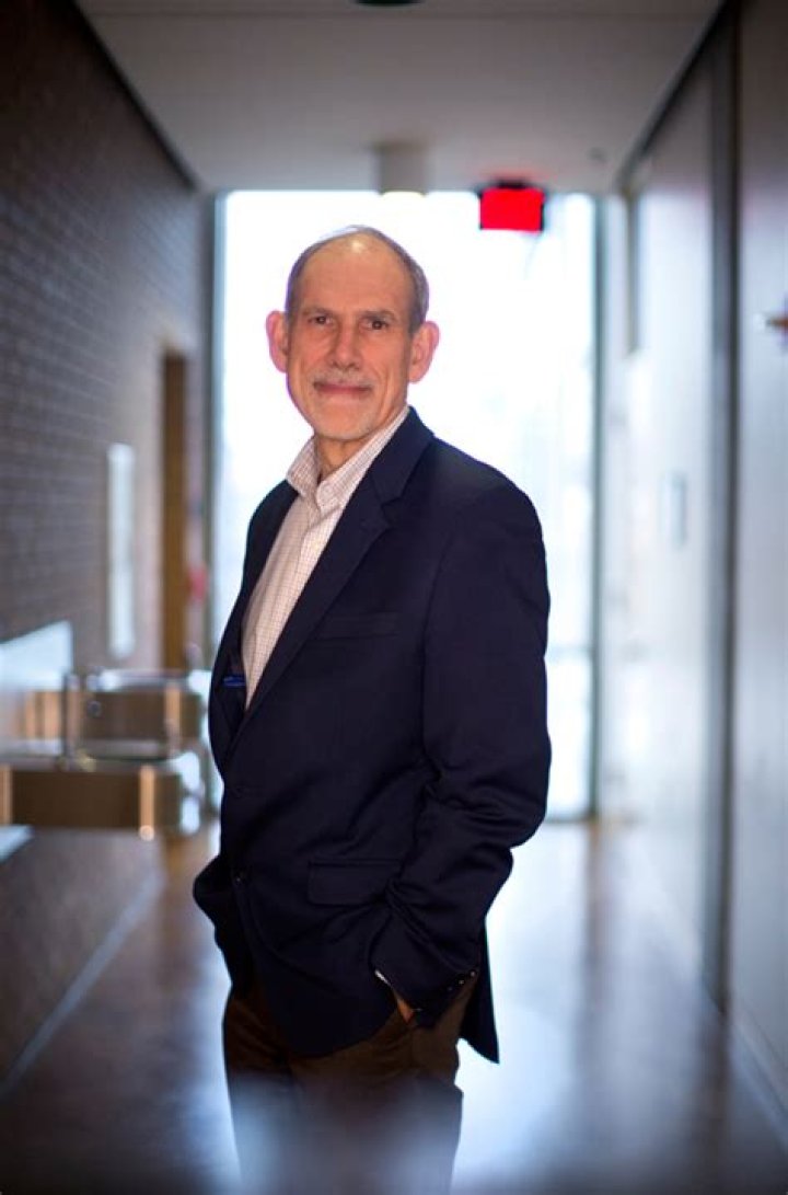 Phil Keisling Biography, Age, Height, Wife, Net Worth, Family