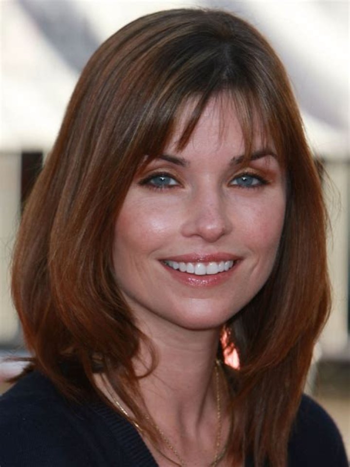 Polly Shannon Biography, Age, Height, Husband, Net Worth, Family