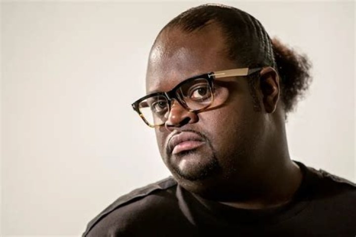 Poo Bear Biography, Age, Height, Wife, Net Worth, Family