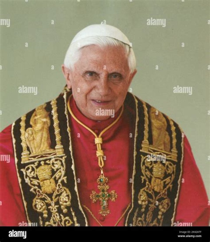 Pope Benedict XVI Biography, Age, Height, Wife, Net Worth, Family