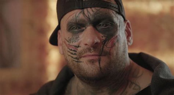 Popek Biography, Age, Height, Wife, Net Worth, Family