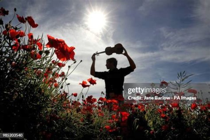 Poppy Biography, Age, Height, Husband, Net Worth, Family