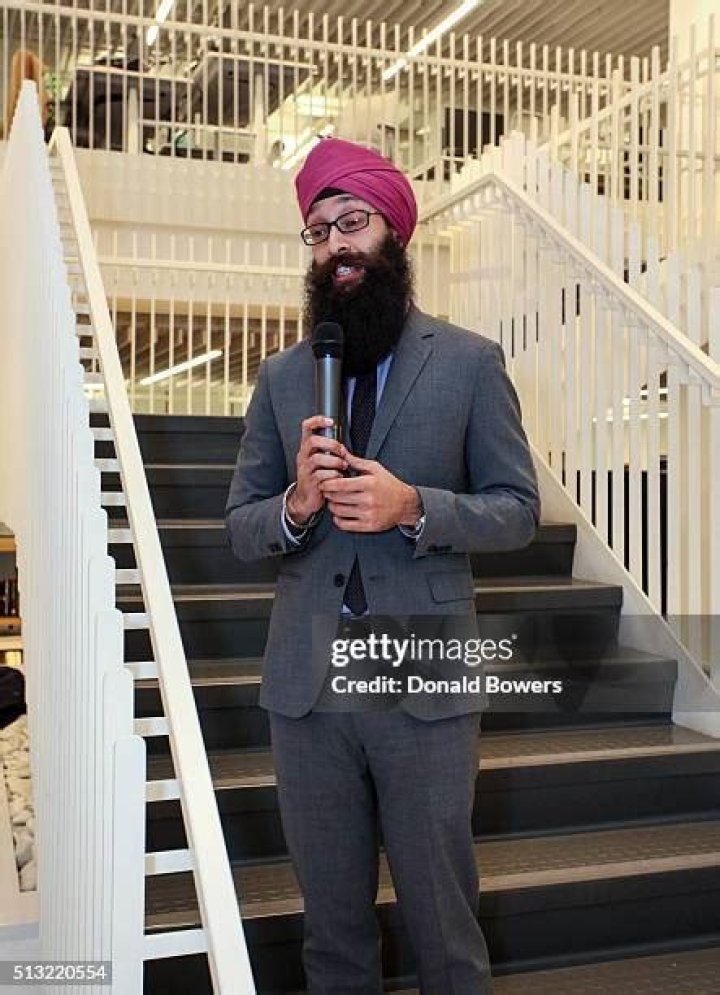 Prabhjot Singh Biography, Age, Height, Wife, Net Worth, Family