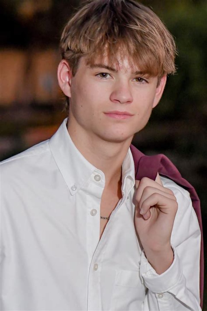 Preston Oliver Biography, Age, Height, Wife, Net Worth, Family