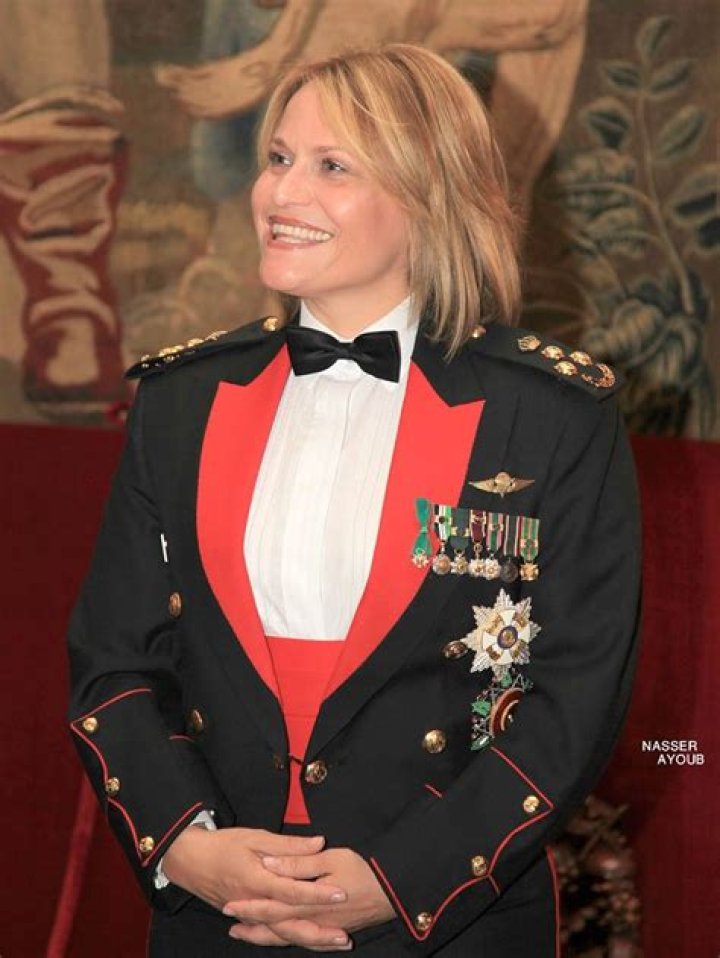 Princess Aisha bint Hussein Biography, Age, Height, Husband, Net Worth, Family