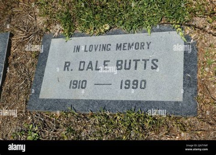 R. Dale Butts Biography, Age, Height, Wife, Net Worth, Family