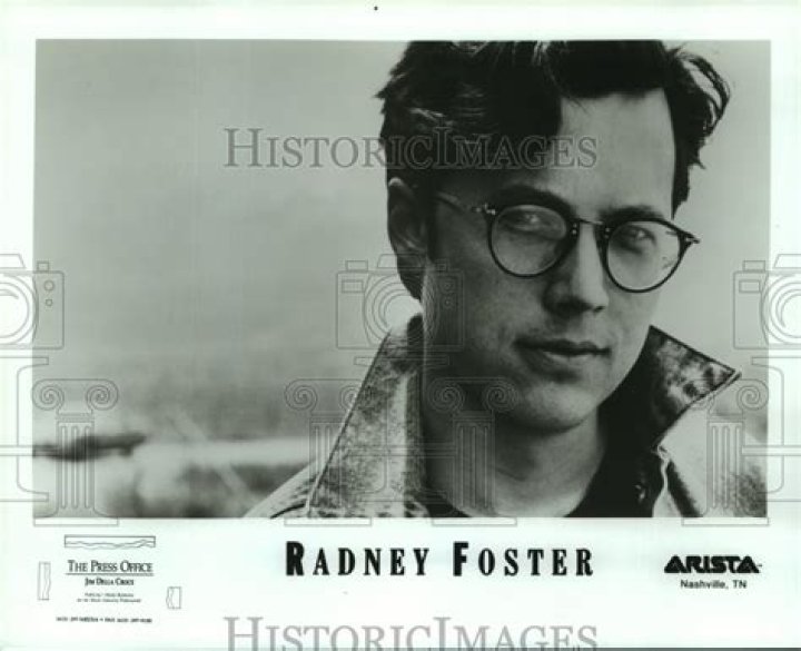 Radney Foster Biography, Age, Height, Wife, Net Worth, Family