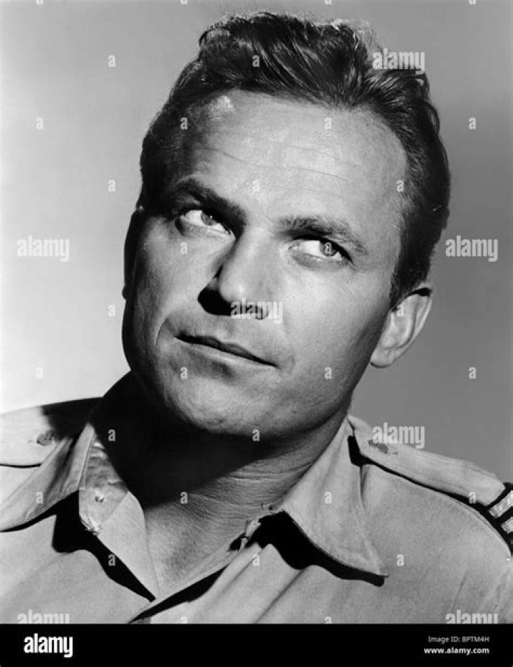 Ralph Meeker Biography, Age, Height, Wife, Net Worth, Family
