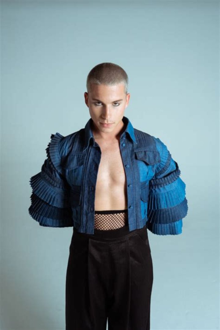 Raoul Vazquez Biography, Age, Height, Wife, Net Worth, Family