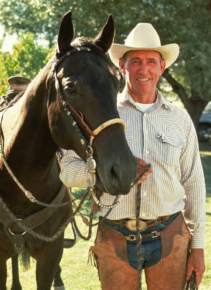 Ray Hunt (horse trainer) Biography, Age, Height, Wife, Net Worth and Family