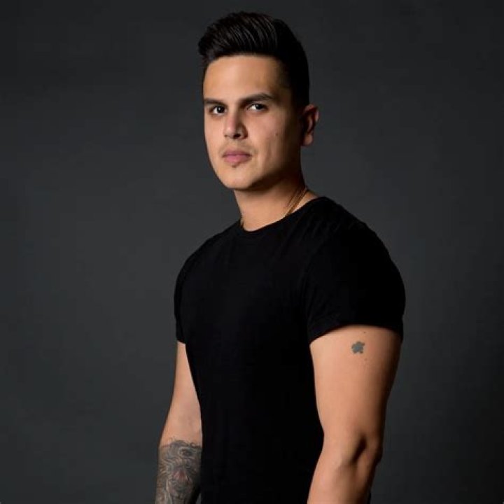 Regulo Caro Biography, Age, Height, Wife, Net Worth, Family