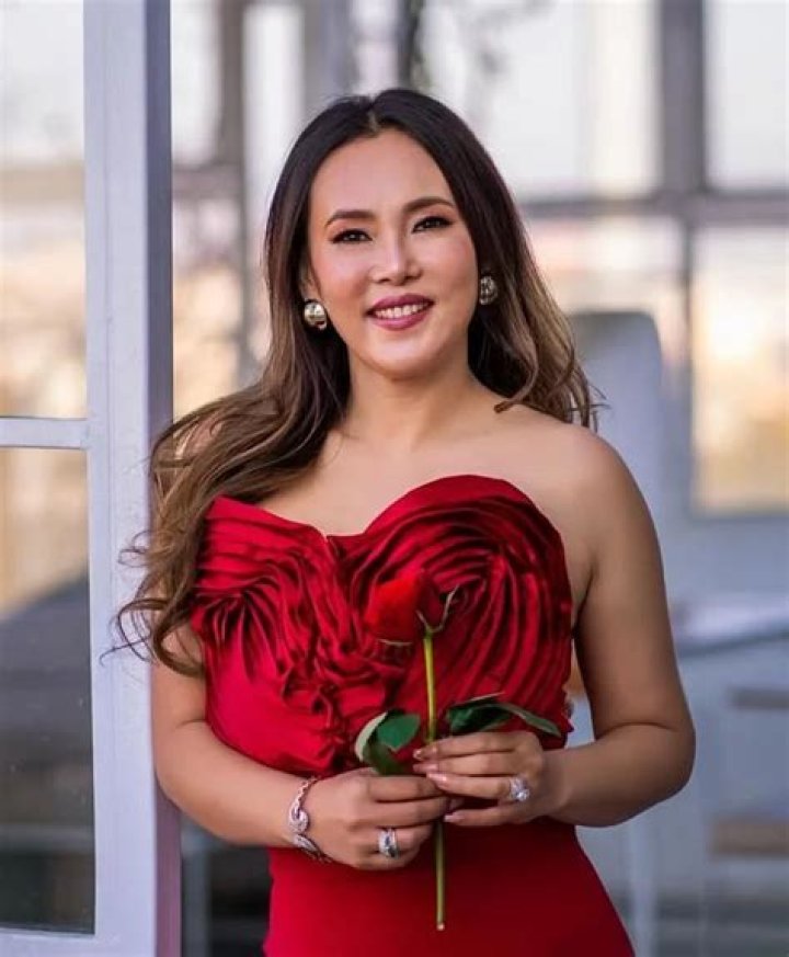 Rekha Shah Biography, Age, Height, Husband, Net Worth, Family