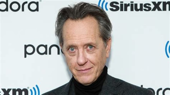 Richard E. Grant Biography, Age, Height, Wife, Net Worth, Family