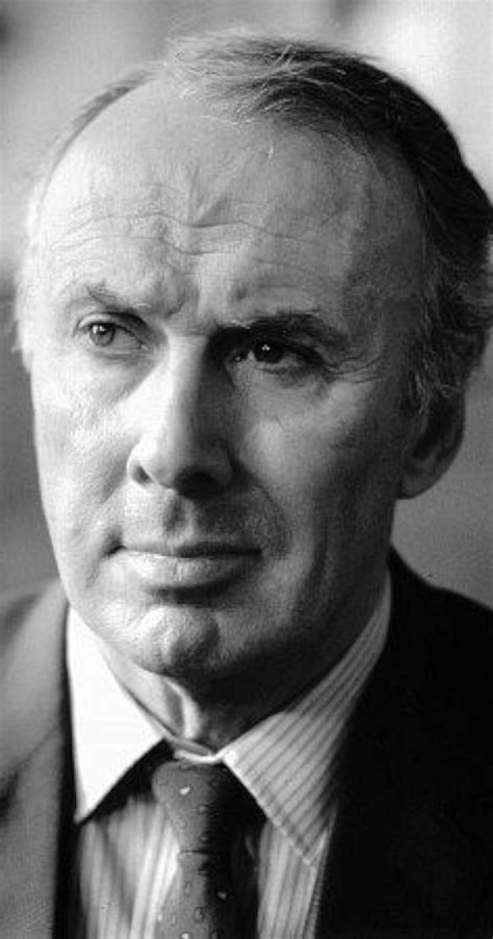 Richard Kiley Biography, Age, Height, Wife, Net Worth, Family