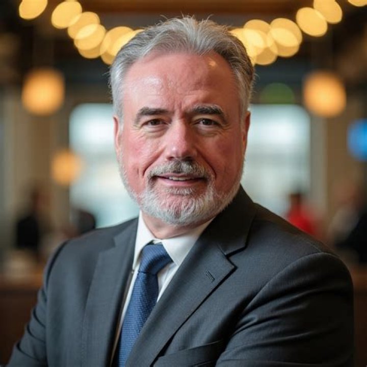 Richard L. Cox Sr. Biography, Age, Height, Husband, Net Worth, Family