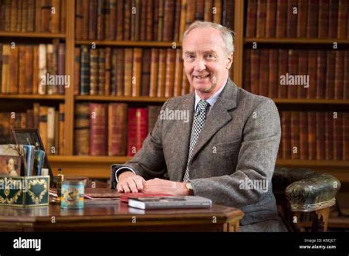 Richard Scott, 10th Duke of Buccleuch Biography, Age, Height, Wife, Net Worth, Family