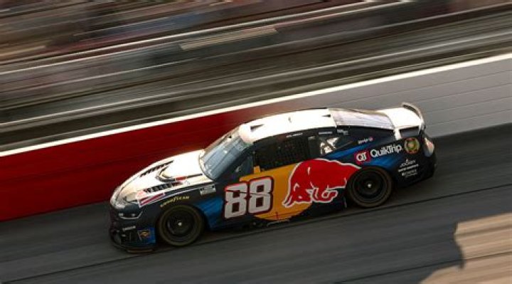 Riley Herbst Biography, Age, Height, Wife, Net Worth, Family