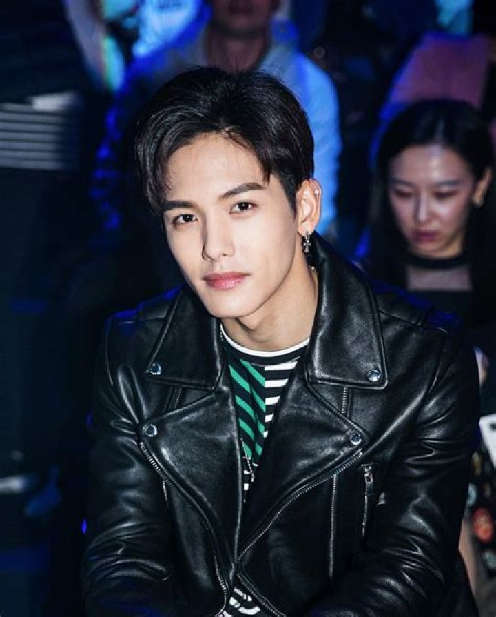 Riley Wang Biography, Age, Height, Wife, Net Worth, Family