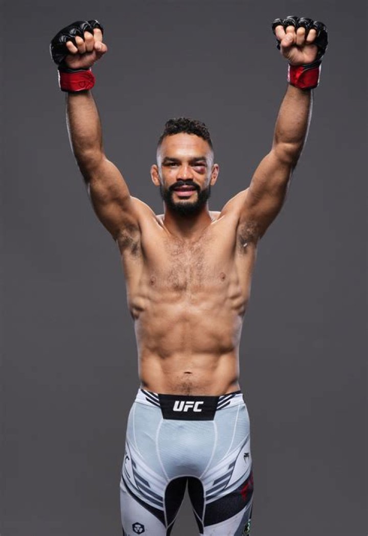 Rob Font Biography, Age, Height, Wife, Net Worth, Family