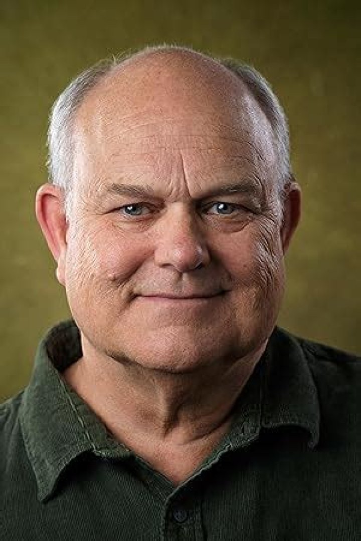 Robert Alan Beuth Biography, Age, Height, Wife, Net Worth, Family