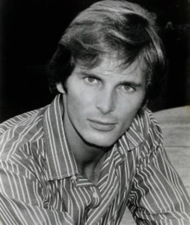 Robert Gentry Biography, Age, Height, Wife, Net Worth, Family