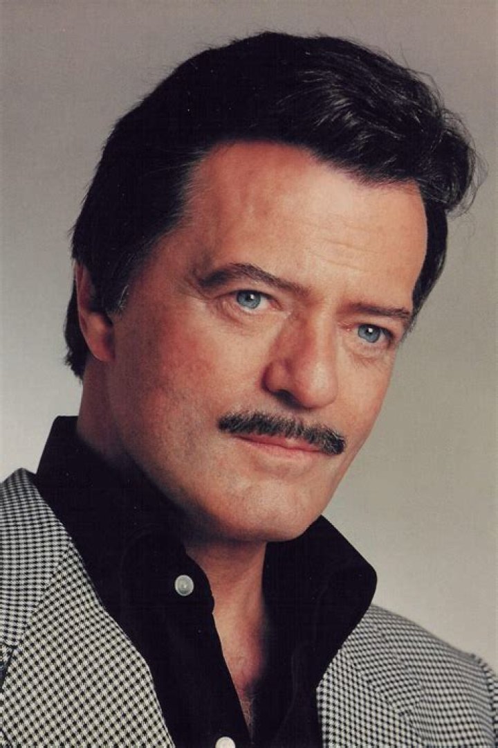 Robert Goulet Biography, Age, Height, Wife, Net Worth, Family