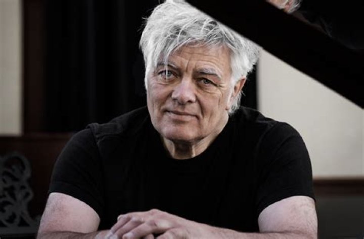 Robert Jan Stips Biography, Age, Height, Wife, Net Worth, Family