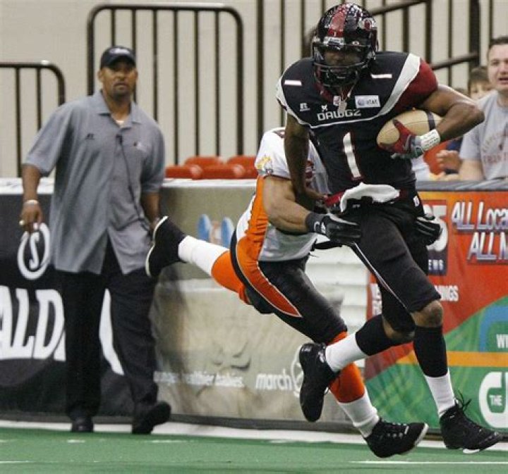 Robert Kent Biography, Age, Height, Wife, Net Worth, Family