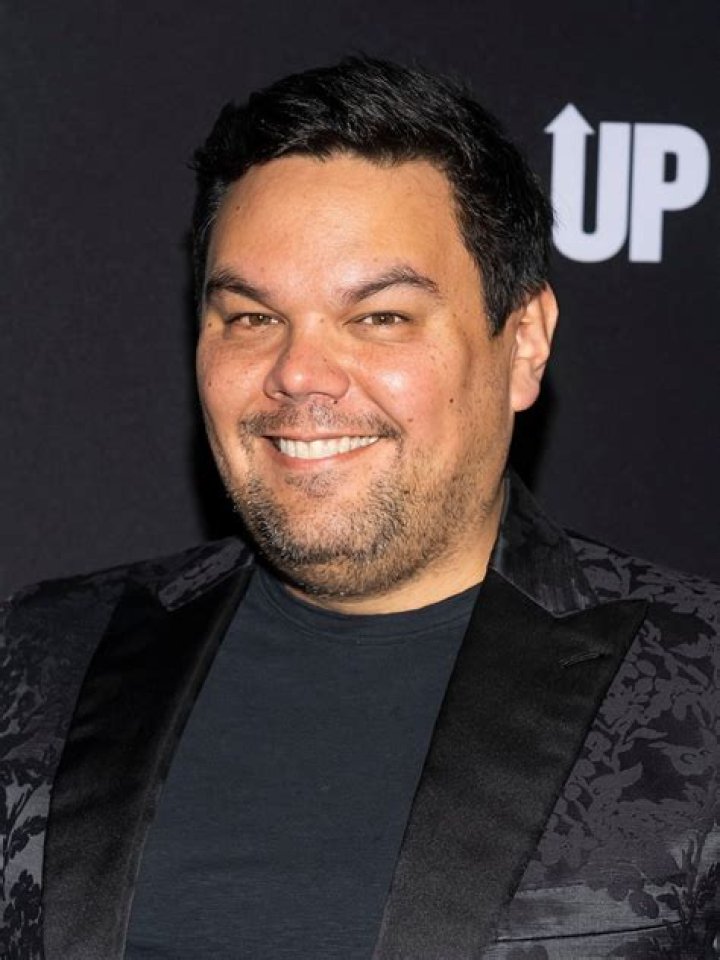 Robert Lopez Biography, Age, Height, Wife, Net Worth, Family