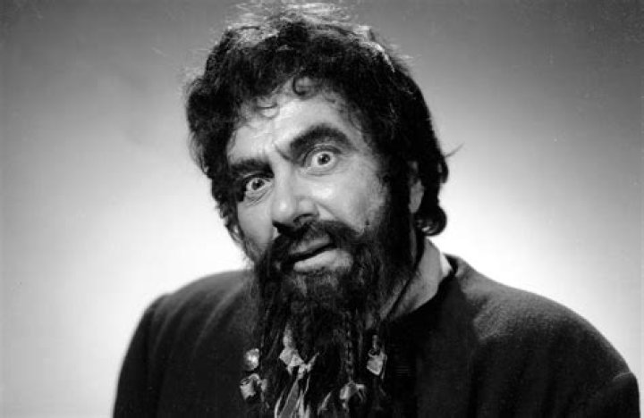 Robert Newton Biography, Age, Height, Wife, Net Worth, Family