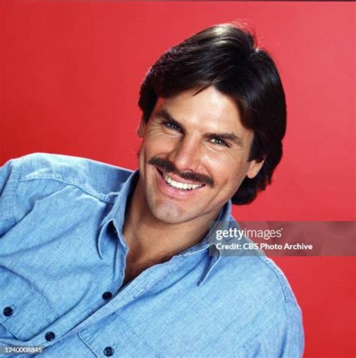 Robert Parucha Biography, Age, Height, Wife, Net Worth, Family