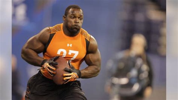 Robert Turbin biografía, edad, altura, esposo, net worth, familia