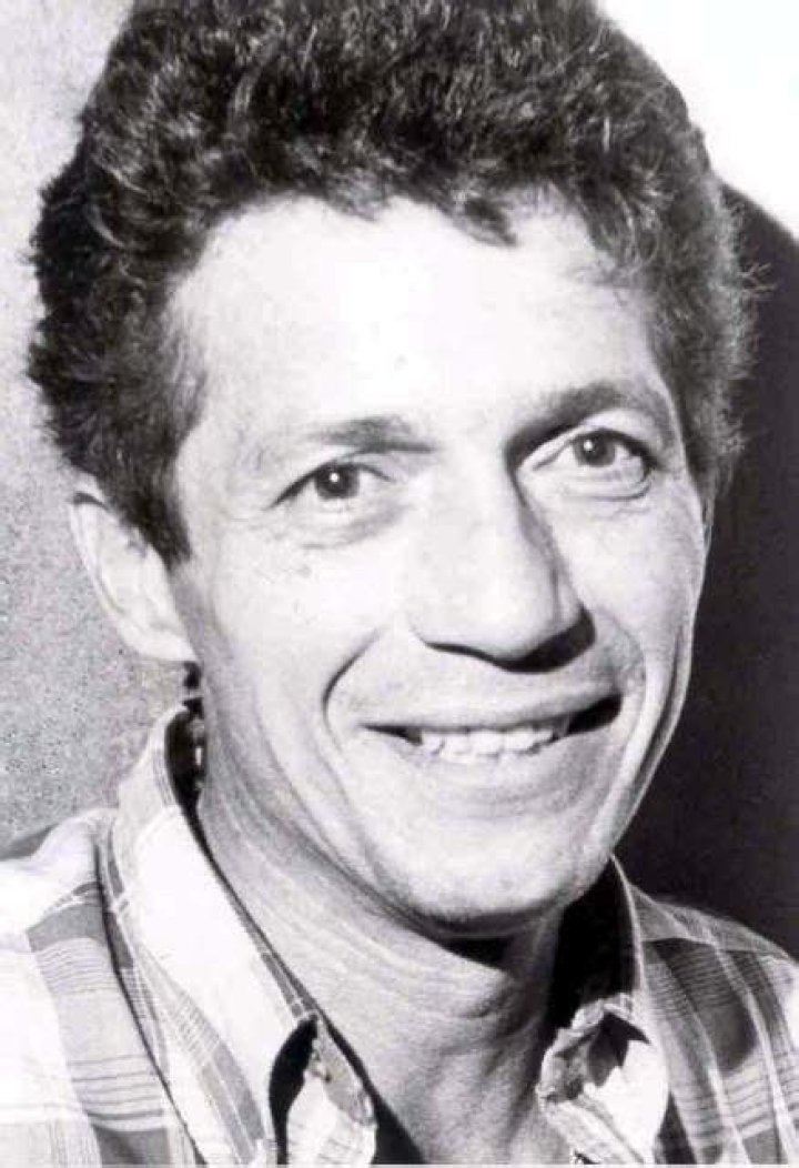 Roberto D'Aubuisson Biography, Age, Height, Wife, Net Worth and Family