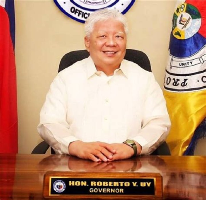 Roberto Uy Biography, Age, Height, Wife, Net Worth and Family