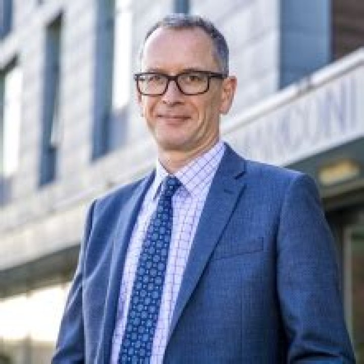 Roderick Watkins Biography, Age, Height, Wife, Net Worth, Family