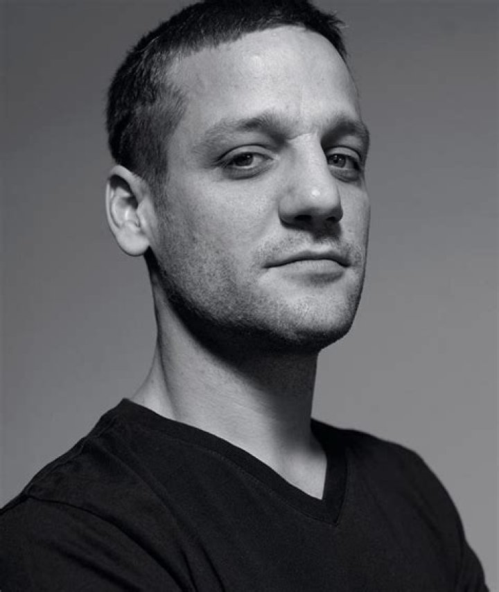 Rodrigo de la Serna Biography, Age, Height, Wife, Net Worth, Family