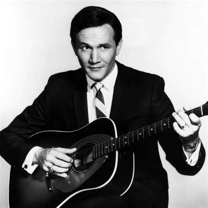 Roger Miller Biography, Age, Height, Wife, Net Worth, Family