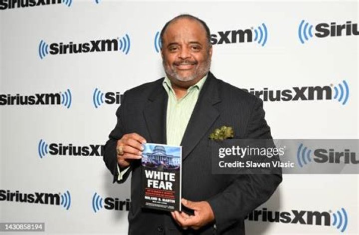 Roland Martin Biography, Age, Height, Wife, Net Worth, Family
