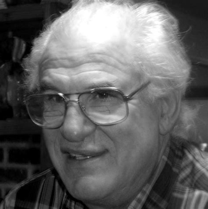 Ronald Caplan Biography, Age, Height, Wife, Net Worth and Family