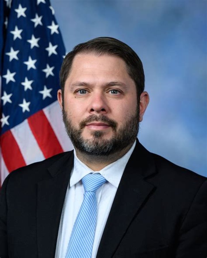 Ruben Gallego Biography, Age, Height, Wife, Net Worth, Family