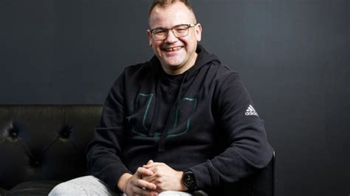 Ruslan Kogan Biography, Age, Height, Wife, Net Worth, Family