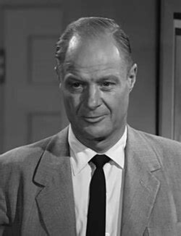 Russ Bender Biography, Age, Height, Wife, Net Worth, Family