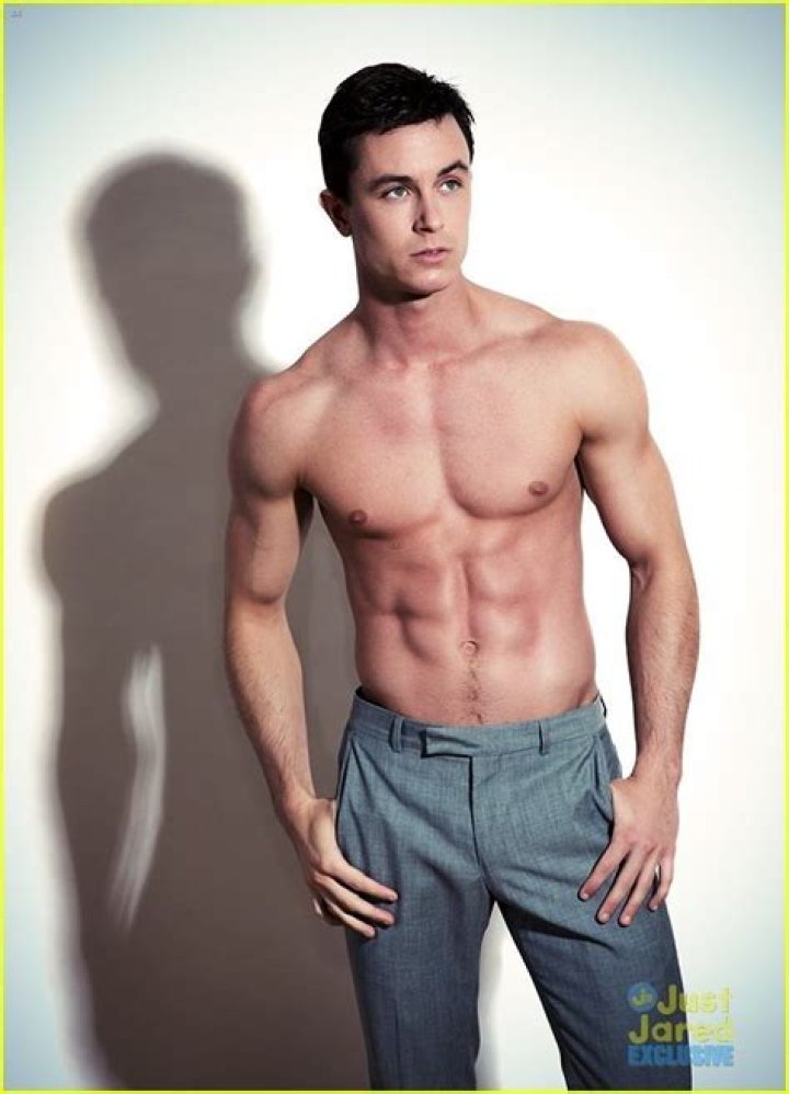 Ryan Kelley Biography, Age, Height, Wife, Net Worth, Family