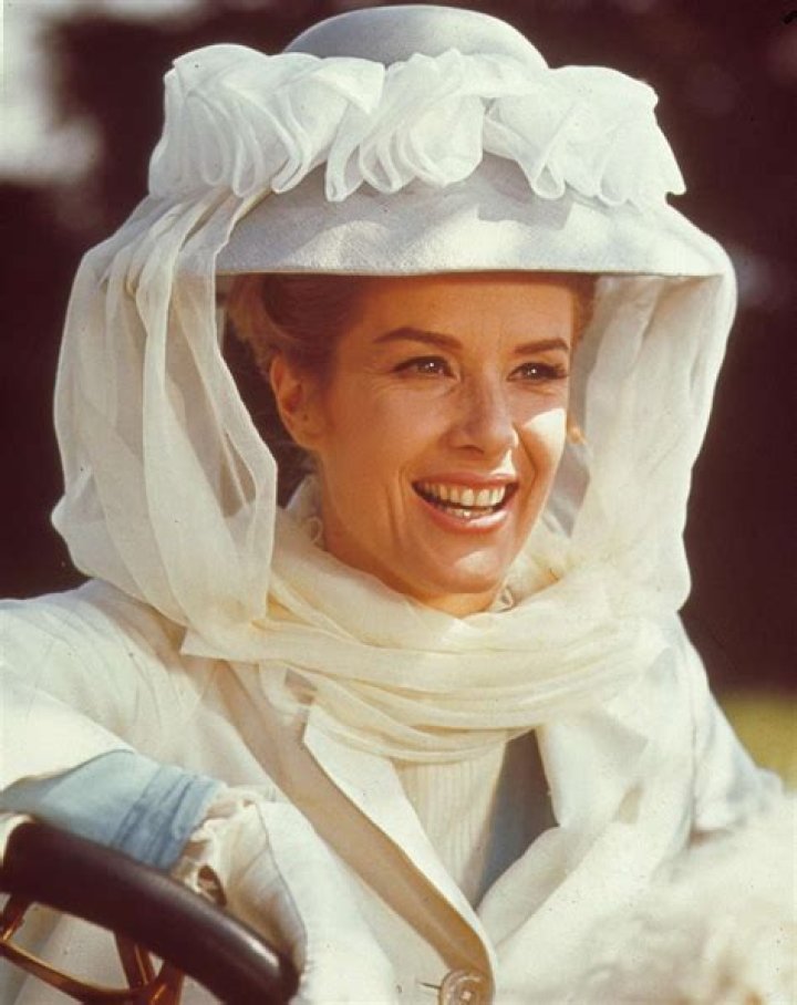 Sally Ann Howes Biography, Age, Height, Husband, Net Worth, Family