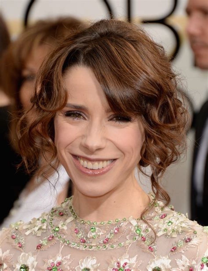 Sally Hawkins Biography, Age, Height, Husband, Net Worth, Family