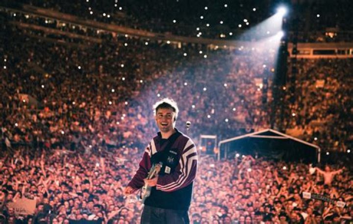 Sam Fender Biography, Age, Height, Wife, Net Worth, Family