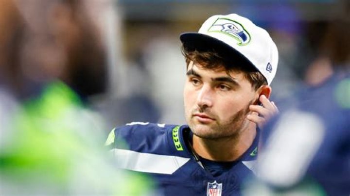 Sam Howell Biography, Age, Height, Wife, Net Worth, Family