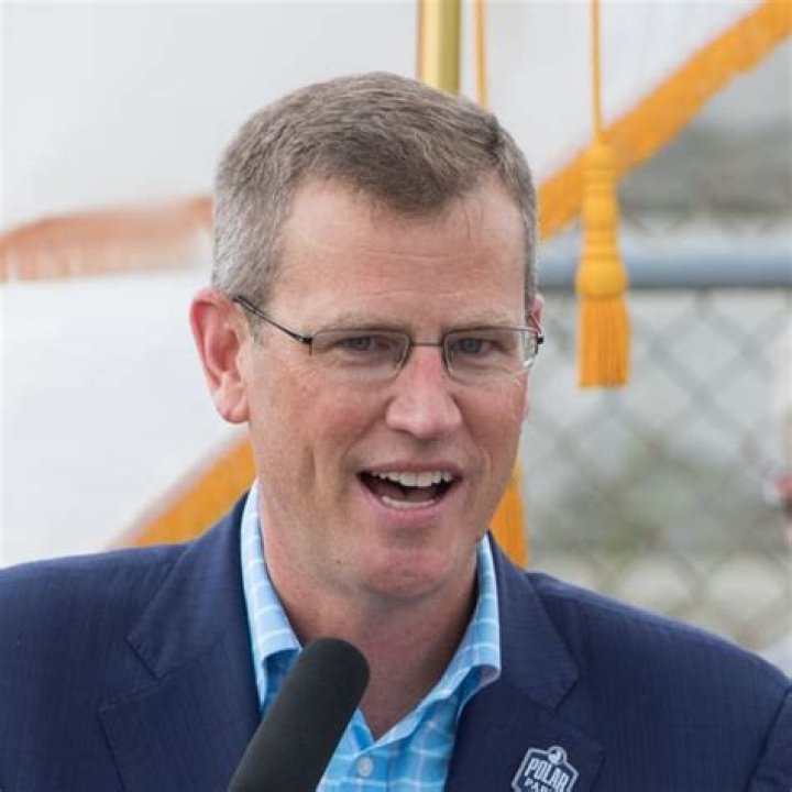 Sam Kennedy Biography, Age, Height, Wife, Net Worth, Family