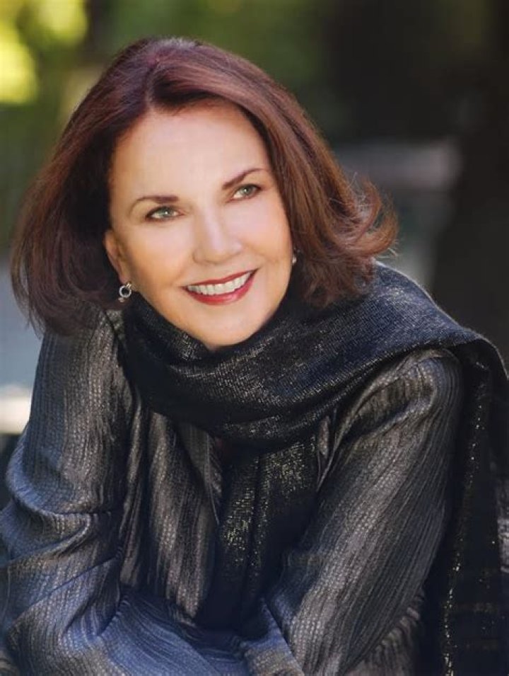 Sandra Knight Biography, Age, Height, Husband, Net Worth, Family