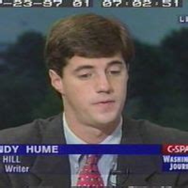 Sandy Hume Biography, Age, Height, Wife, Net Worth, Family